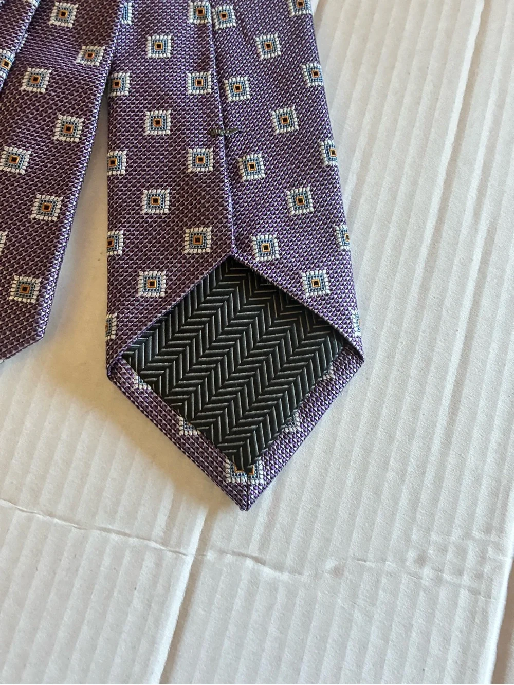 Nordstrom Men's Shop 100% Silk Purple Neck Tie purple  quatrefoil jacquard